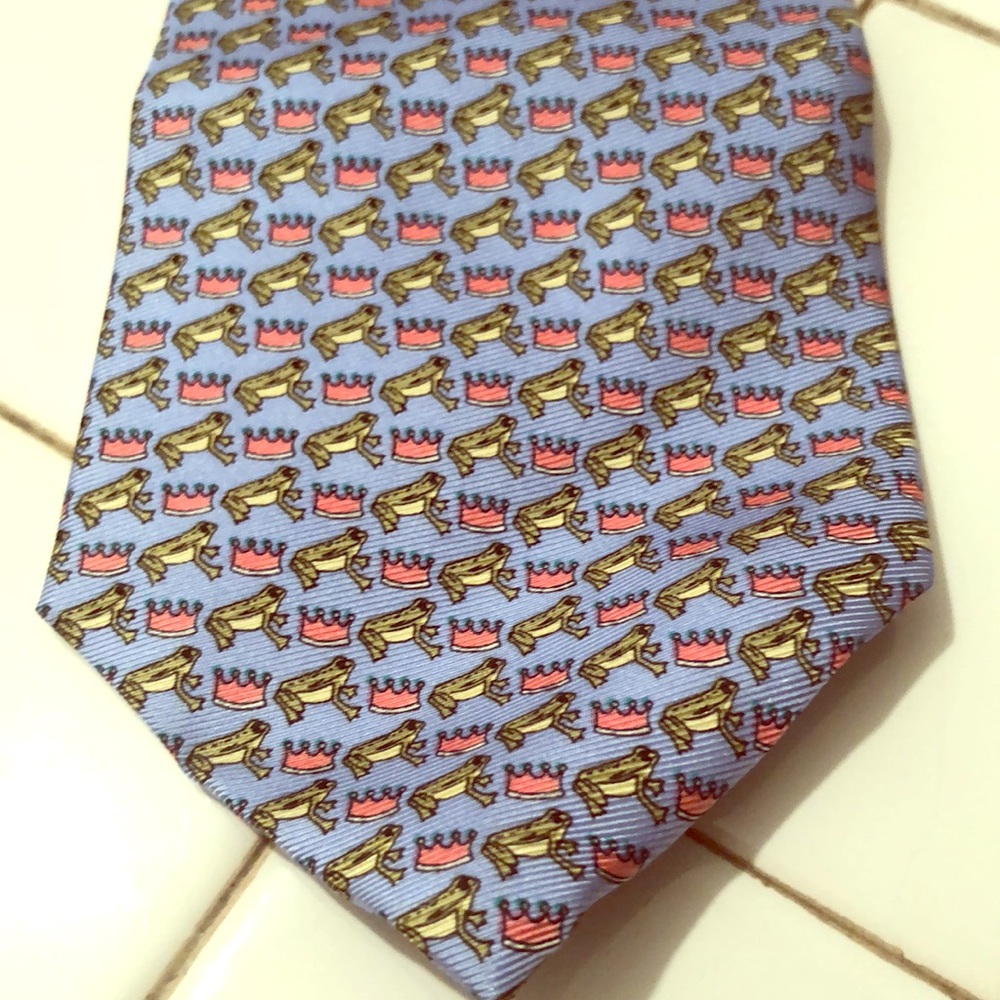 Peter Blair silk frogs & crown necktie